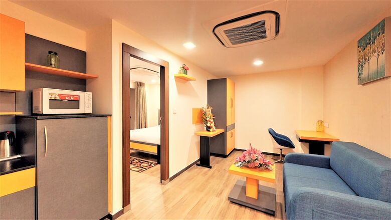 Hotel 37th Crescent Boutique Suites