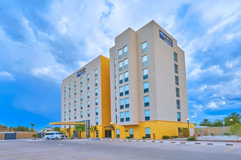 Hotel City Express By Marriott Caborca