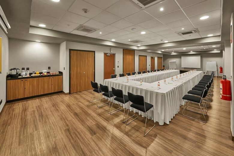 Hotel City Express By Marriott Caborca