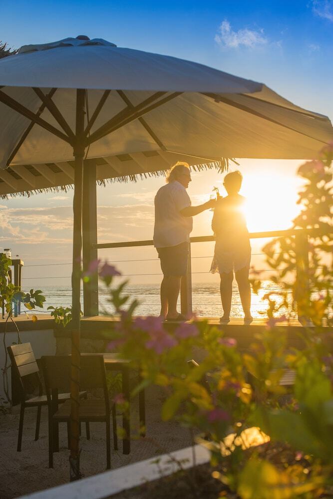 Le Nautique - Luxury Waterfront Hotel