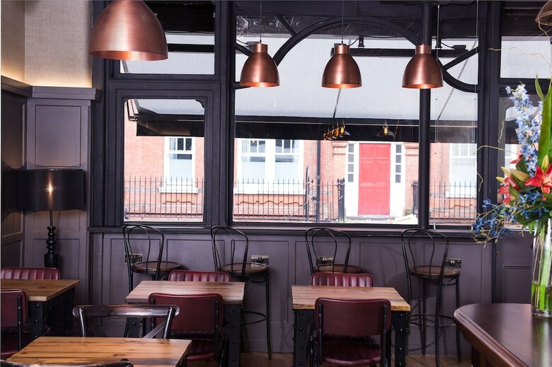 Posada The Grafton Arms Pub & Rooms