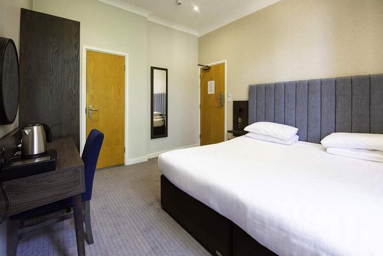 Garden Court Hotel