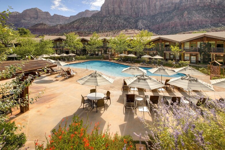 Hotel Desert Pearl Inn