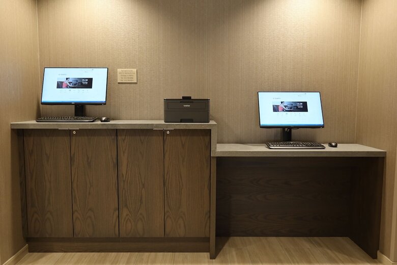 Hotel Springhill Suites By Marriott Chicago Chinatown