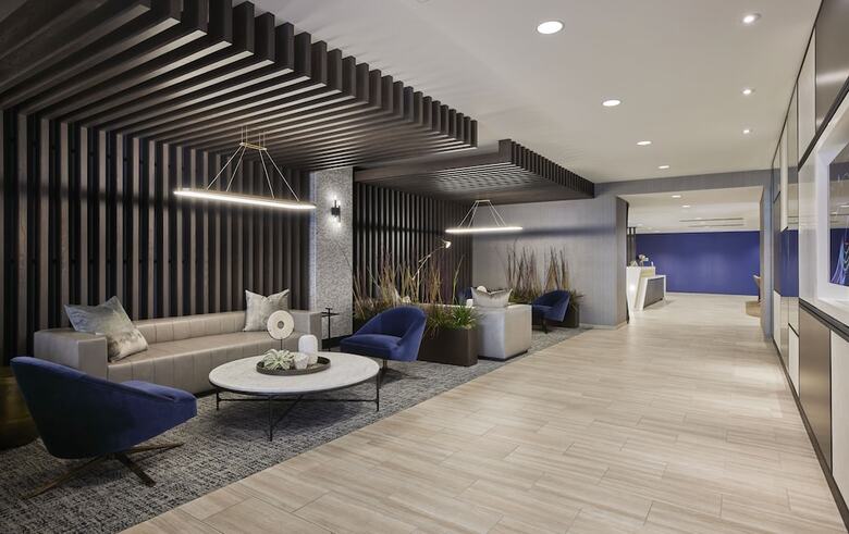 Hotel Springhill Suites By Marriott Chicago Chinatown