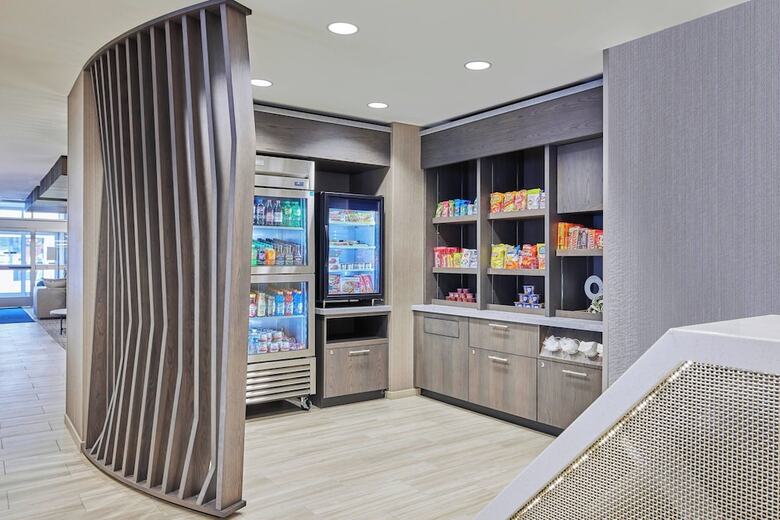 Hotel Springhill Suites By Marriott Chicago Chinatown