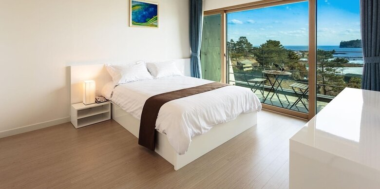 Pension Seogwipo Etier Resort