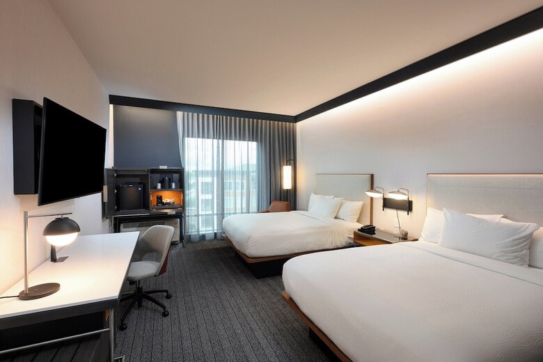 Hotel Courtyard By Marriott Charlotte Waverly
