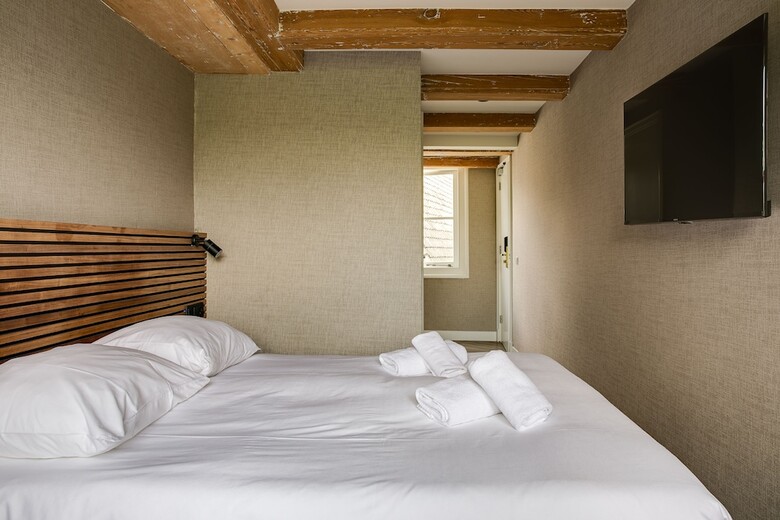 Hotel The Sixteen