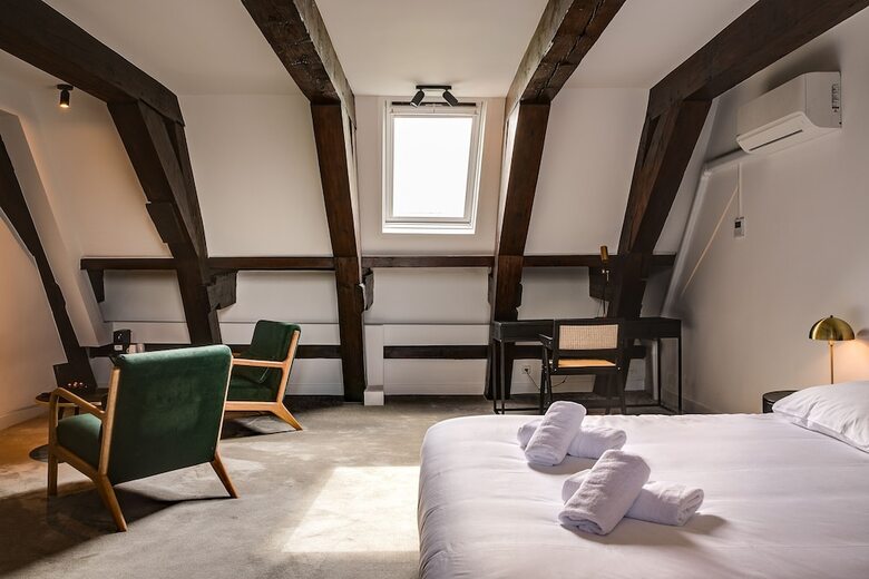 Hotel The Sixteen