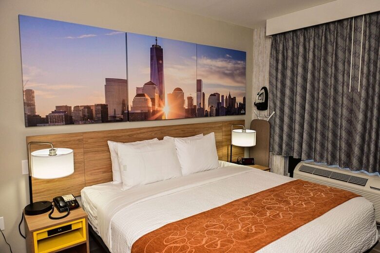 Hotel Days Inn By Wyndham Bronx Nyc