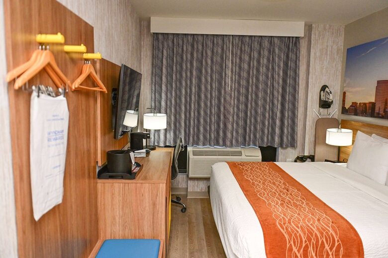 Hotel Days Inn By Wyndham Bronx Nyc