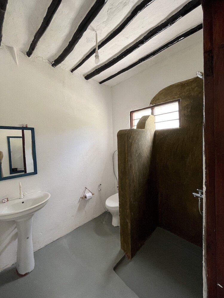 Hotel Karanga Bungalows