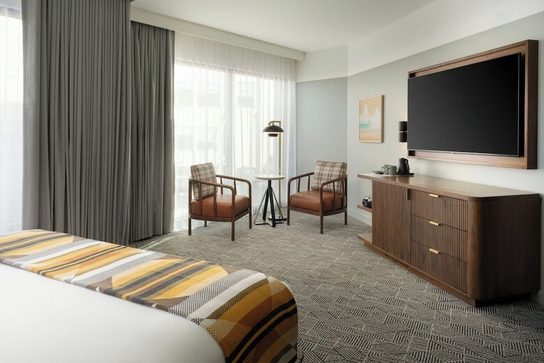 Hotel Asher Adams, Autograph Collection