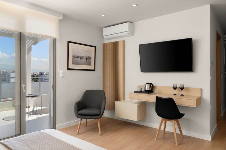 Hotel Gallery Central Piraeus Port