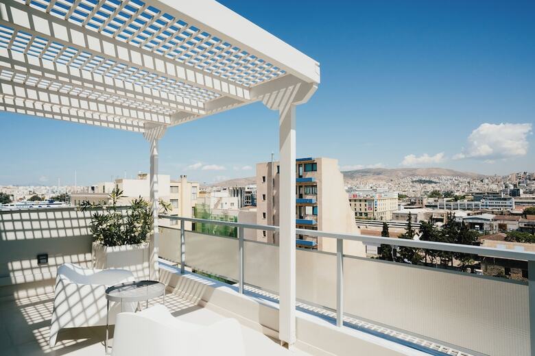 Hotel Gallery Central Piraeus Port