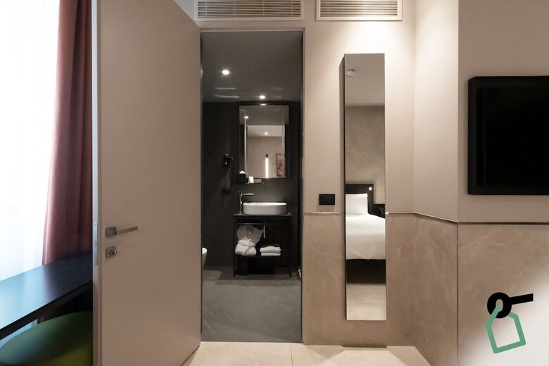 Hotiday Room Collection - Milano Cinque Giornate