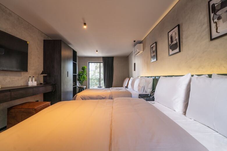 Hotel Alcal� Expo