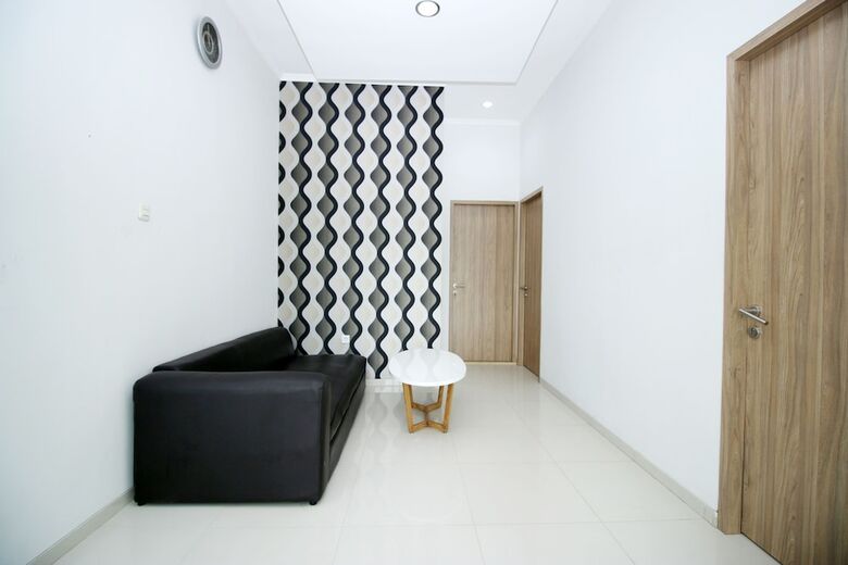 Kamar Keluarga Bandara VI Syariah