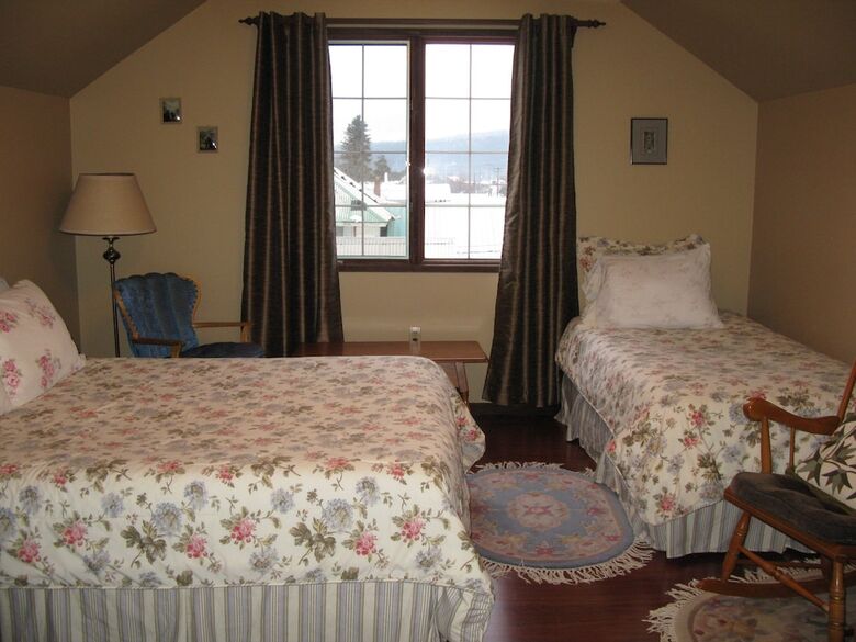 Country Comfort Bed & Breakfast