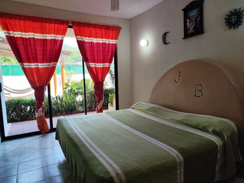 Hotel J.b.
