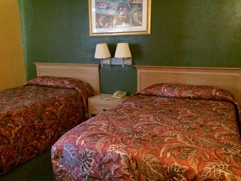 Shangri La Motel