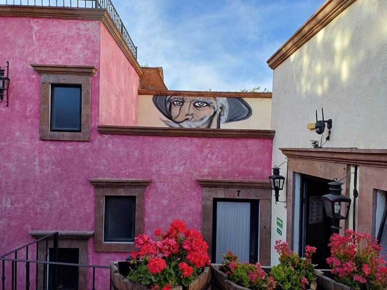 Hotel El Mes�n Del Quijote