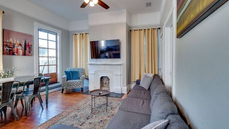 Hotel Huge 5 Bedroom 5 Bath Home In Savannah