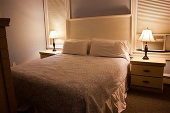 Carisbrooke Inn Bed & Breakfast
