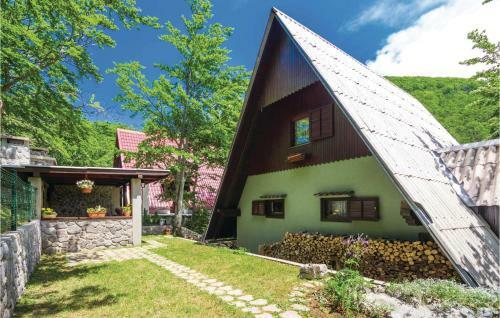 Holiday Home Cavle Qr-1822