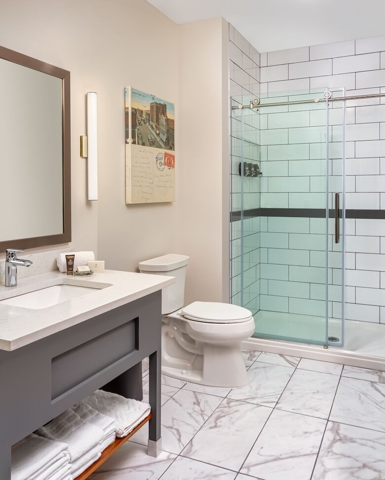 Hotel Elkhart, Tapestry Collection By Hilton