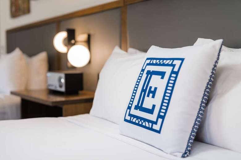 Hotel Elkhart, Tapestry Collection By Hilton