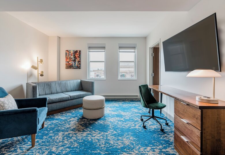 Hotel Elkhart, Tapestry Collection By Hilton