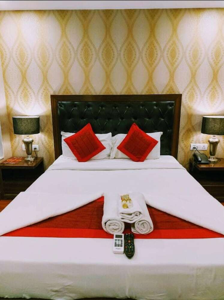 Hotel White Castle