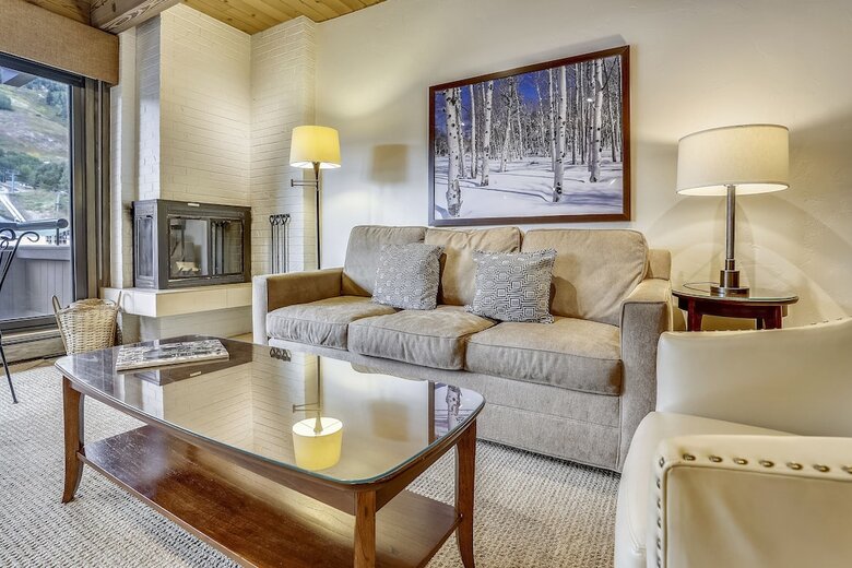Aparthotel Aspen Square Condominium Hotel
