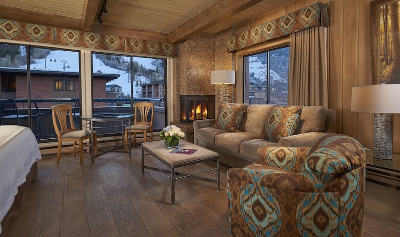 Aparthotel Aspen Square Condominium Hotel