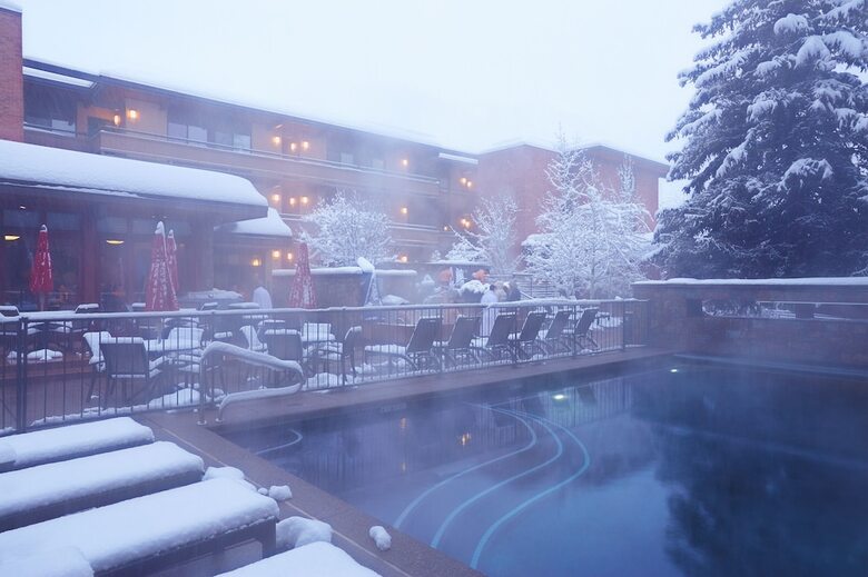 Aparthotel Aspen Square Condominium Hotel