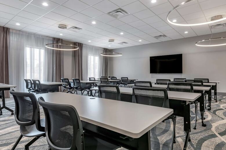 Hotel Comfort Suites Gainesville Near University