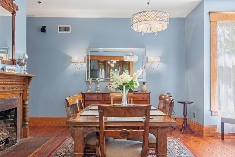 The Laurel Oak Inn Bed And Breakfast