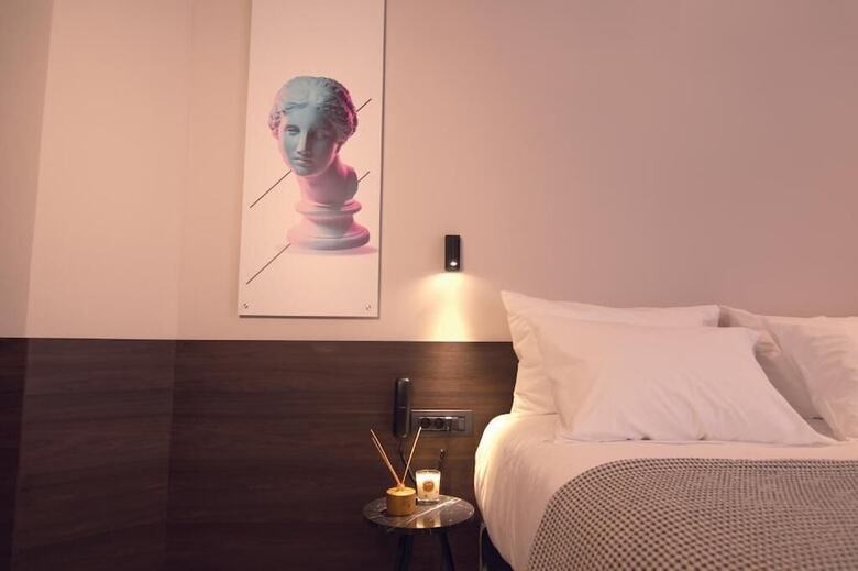Cityzoe Athens Suites