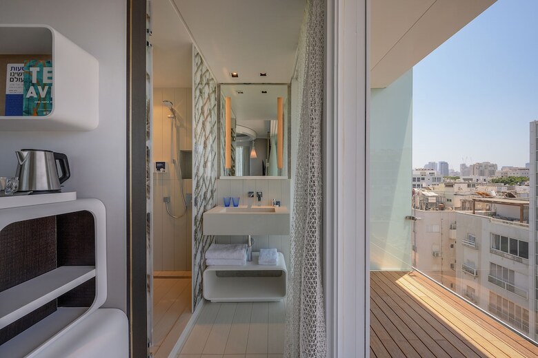 Hotel Port Tower By Isrotel Design