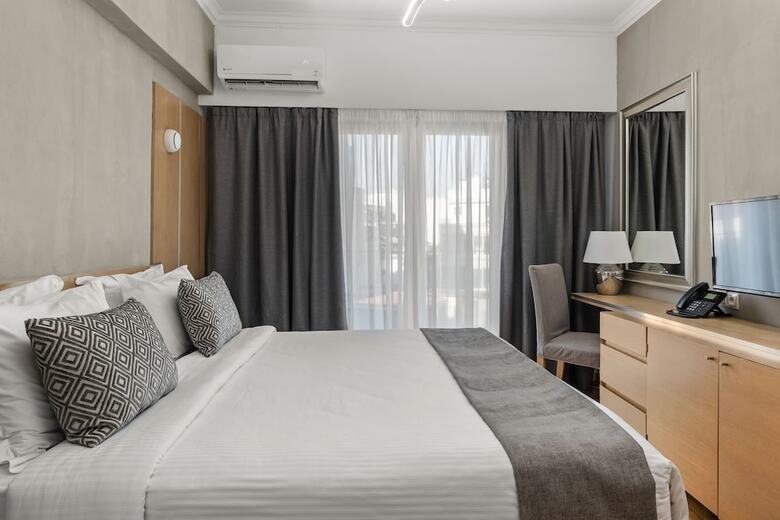 Athens Warehouse Hotel & Suites