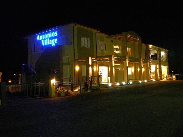 Aparthotel Antonios Village
