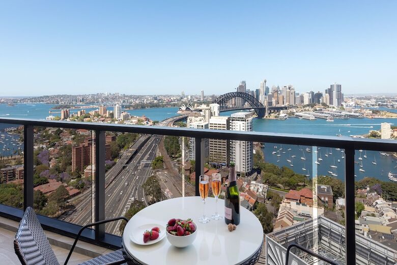 Aparthotel Meriton Suites North Sydney