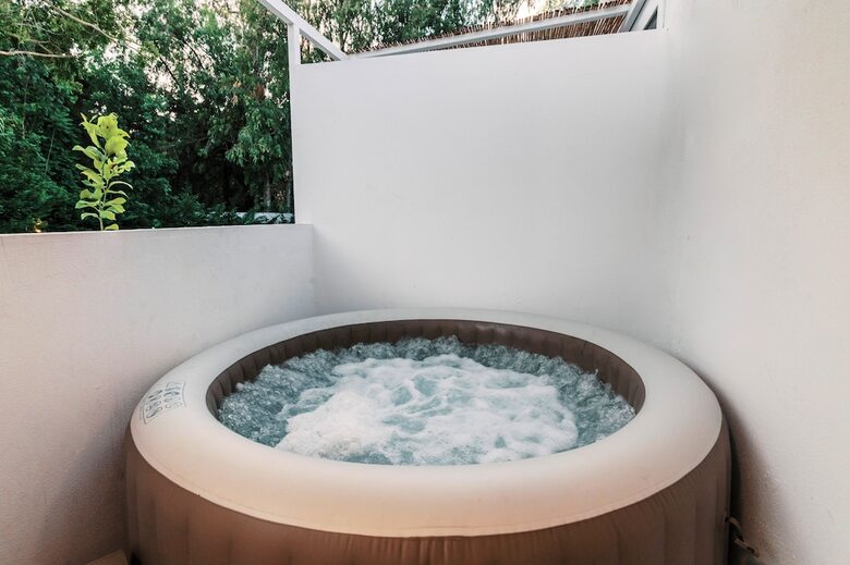 Hotel Bamboo Suites Adults Only