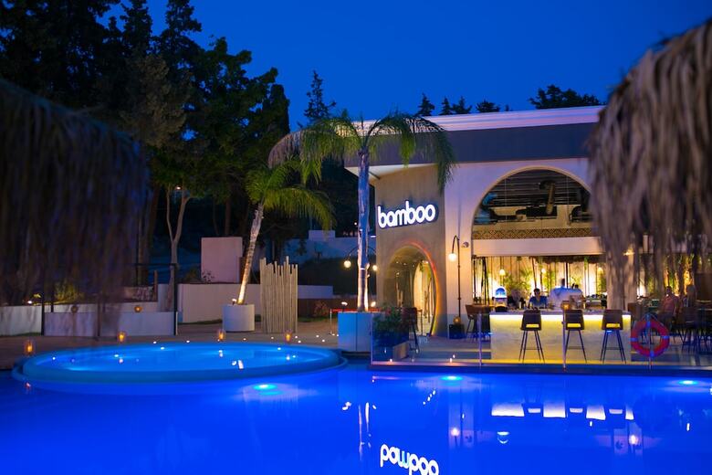 Hotel Bamboo Suites Adults Only