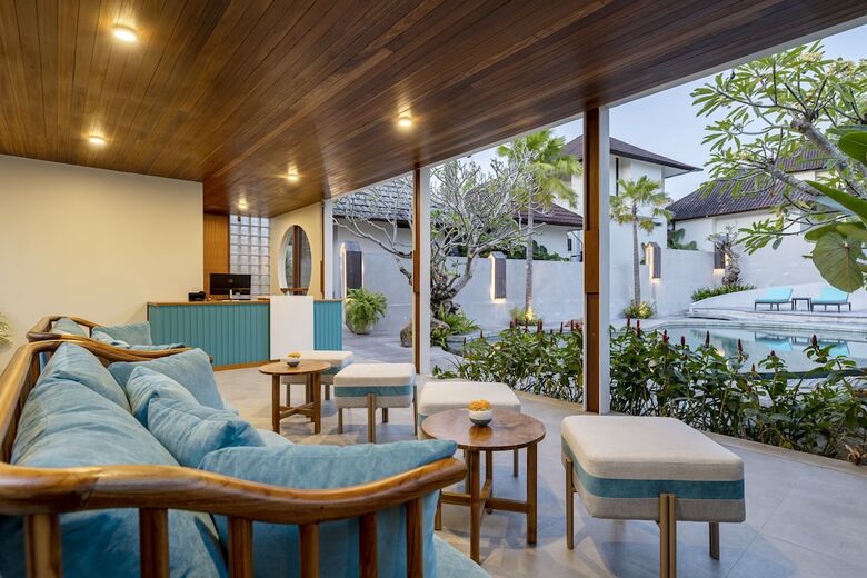 Hotel Ecozy Dijiwa Canggu
