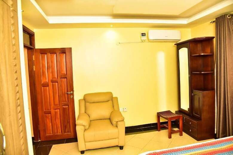 Aparthotel Four Vins Hotel & Apartments