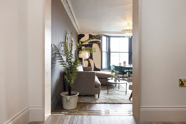 30 Castle Street Aparthotel