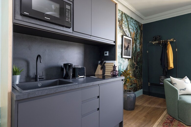 30 Castle Street Aparthotel